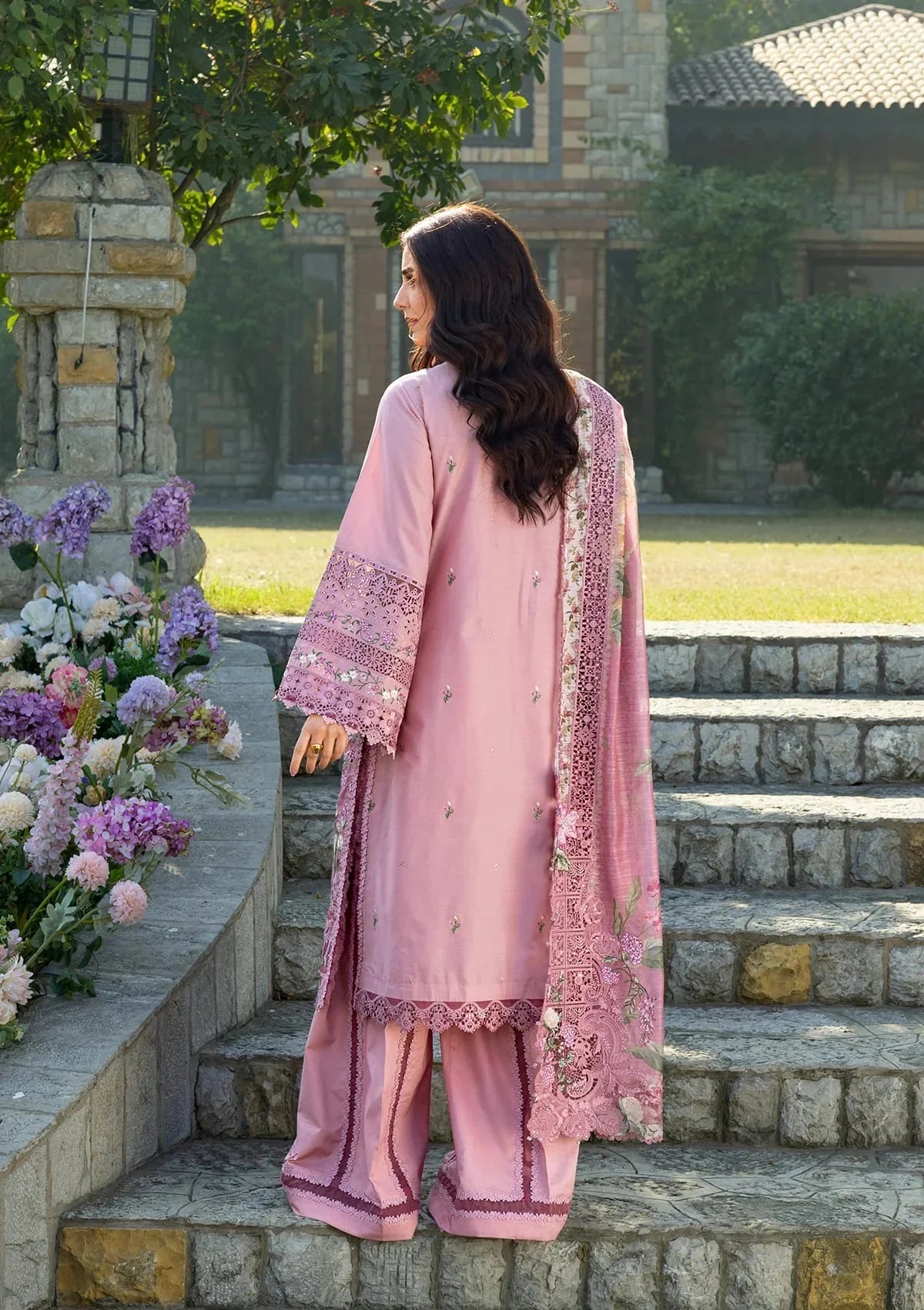 Elaf Premium Embroidered Luxury Lawn 3Pc Suit ELY-09 ROSEE