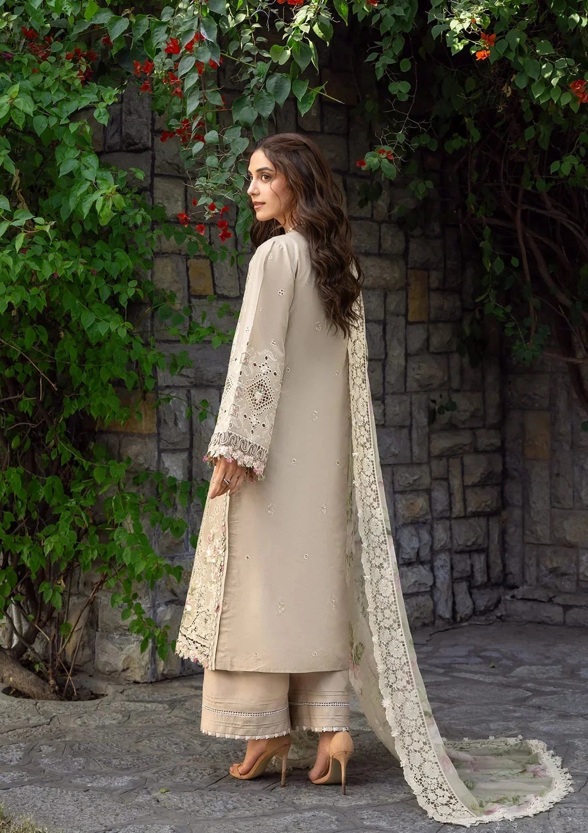 Elaf Premium Embroidered Luxury Lawn 3Pc Suit ELY-02A CAMELLIA