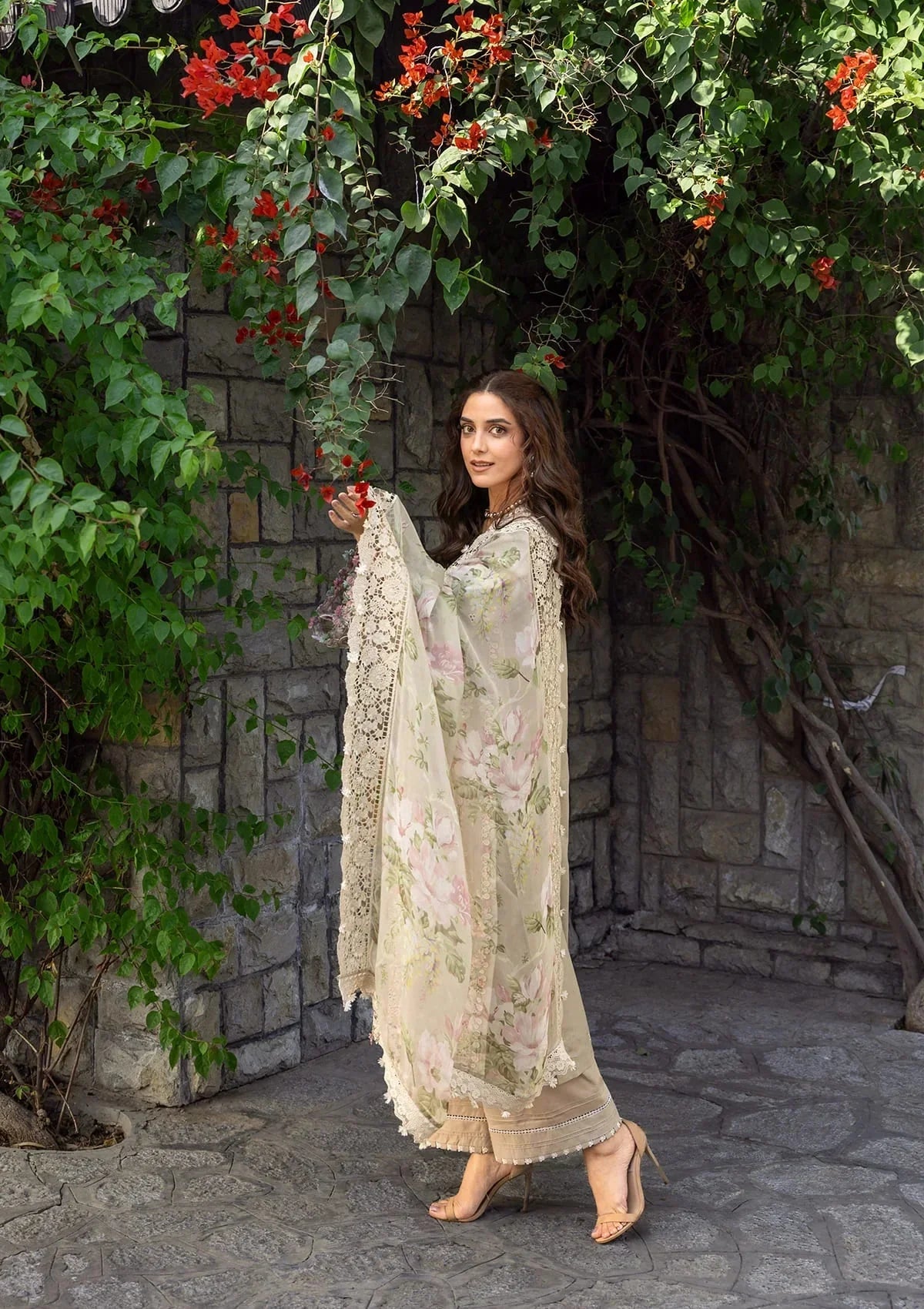 Elaf Premium Embroidered Luxury Lawn 3Pc Suit ELY-02A CAMELLIA