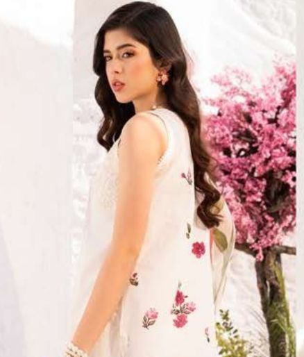 Maria.b m basic lawn 2025 (1B)