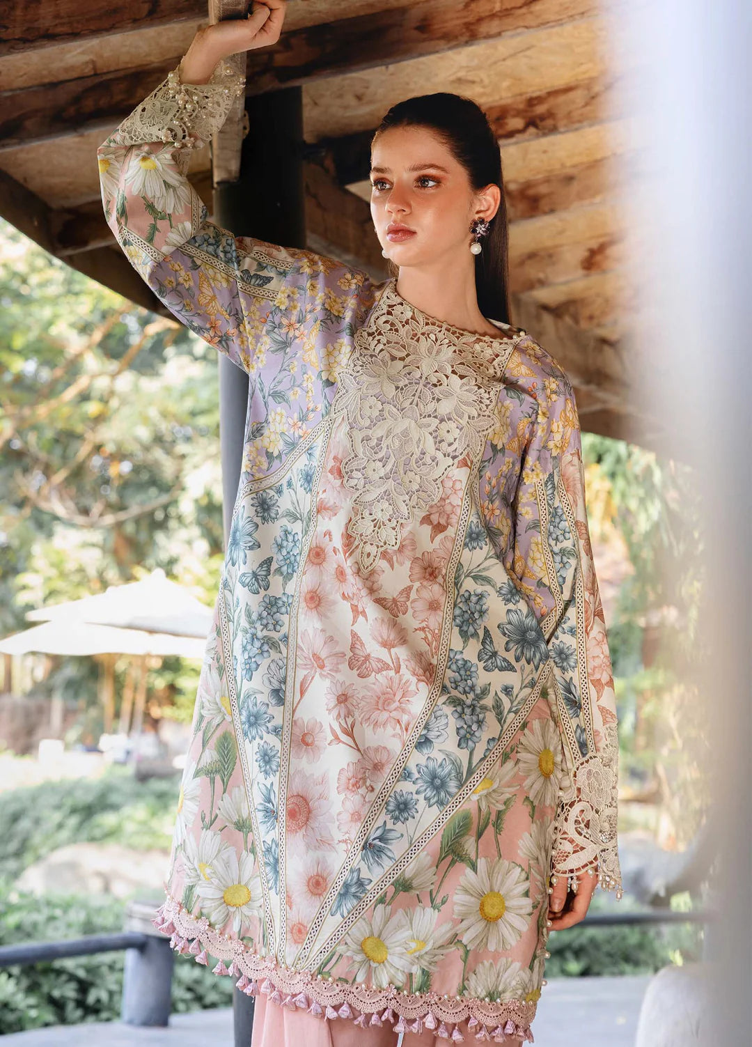 10B – Printed Lawn Shirt with Chiffon Dupatta & Embroidered Patches
