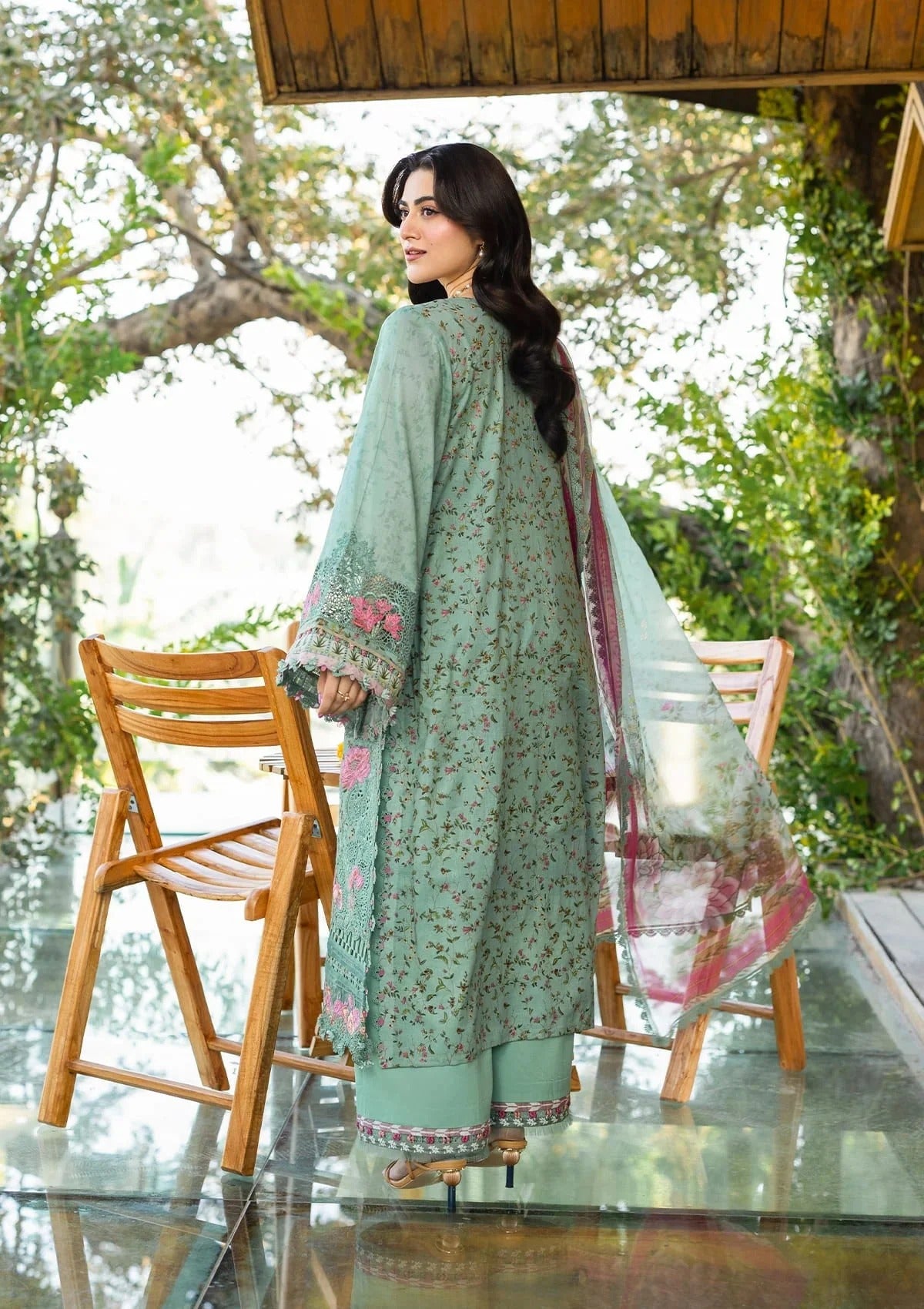 Elaf Premium Print Chikankari Lawn Unstitched 3PC Suit – ERC-4B Nayab
