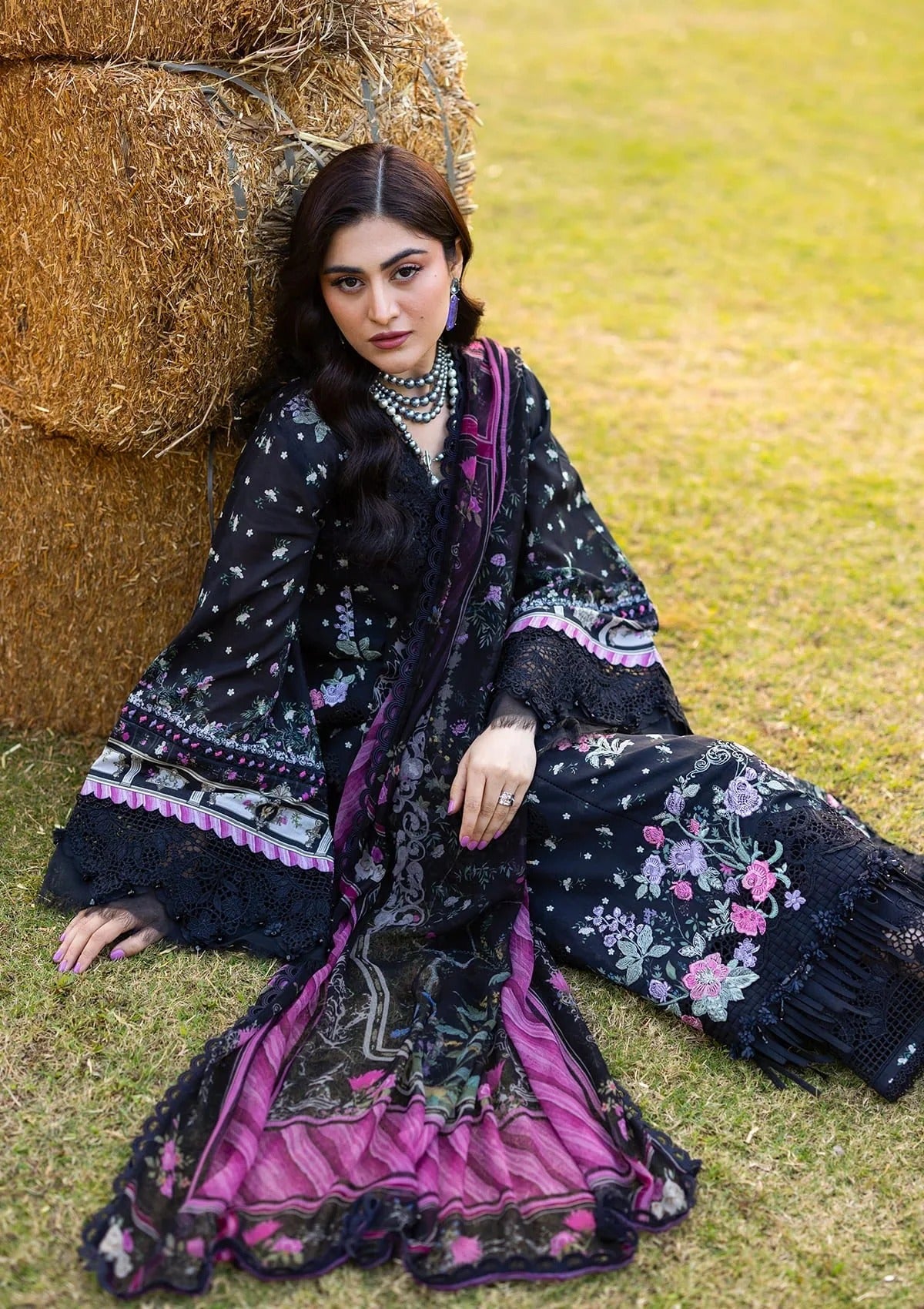 Elaf Premium Print Chikankari Lawn Unstitched 3PC Suit – ERC-7A Arzo