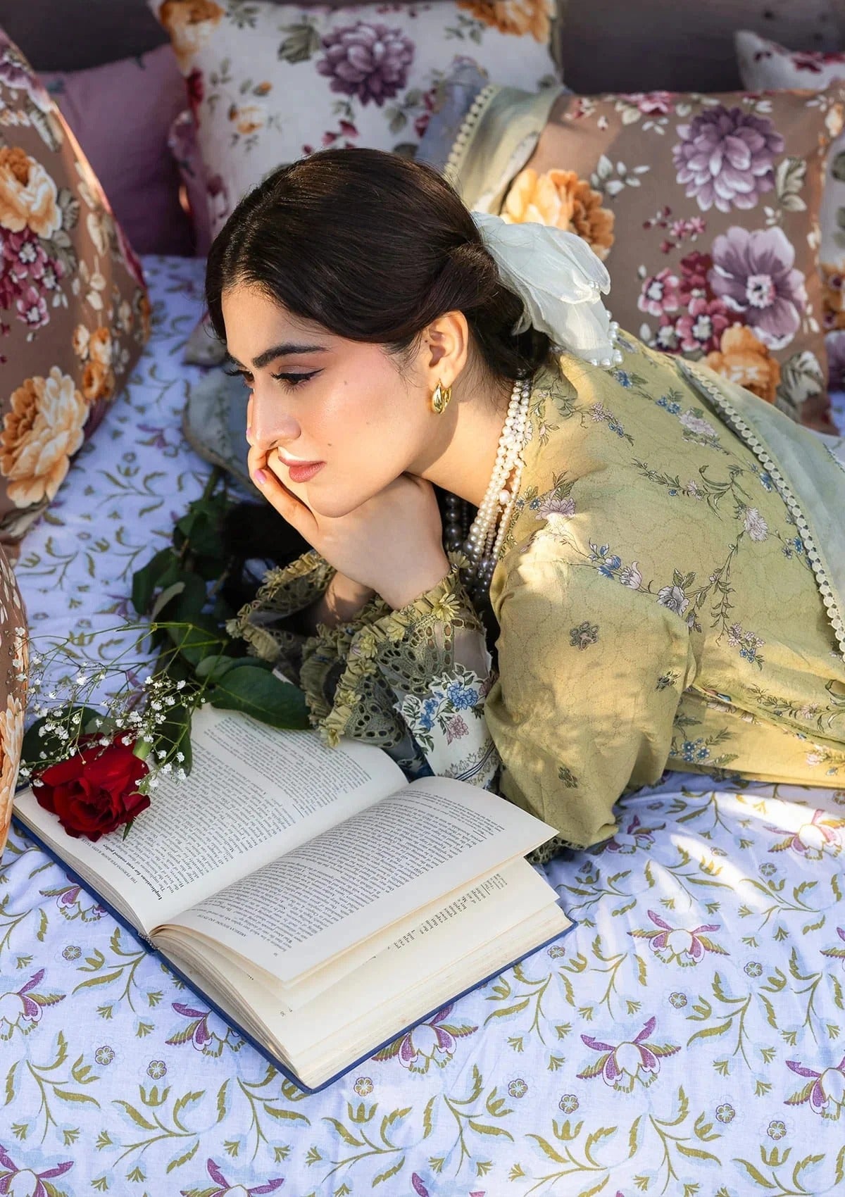 Elaf Premium Print Chikankari Lawn Unstitched 3PC Suit – ERC-8B Menah