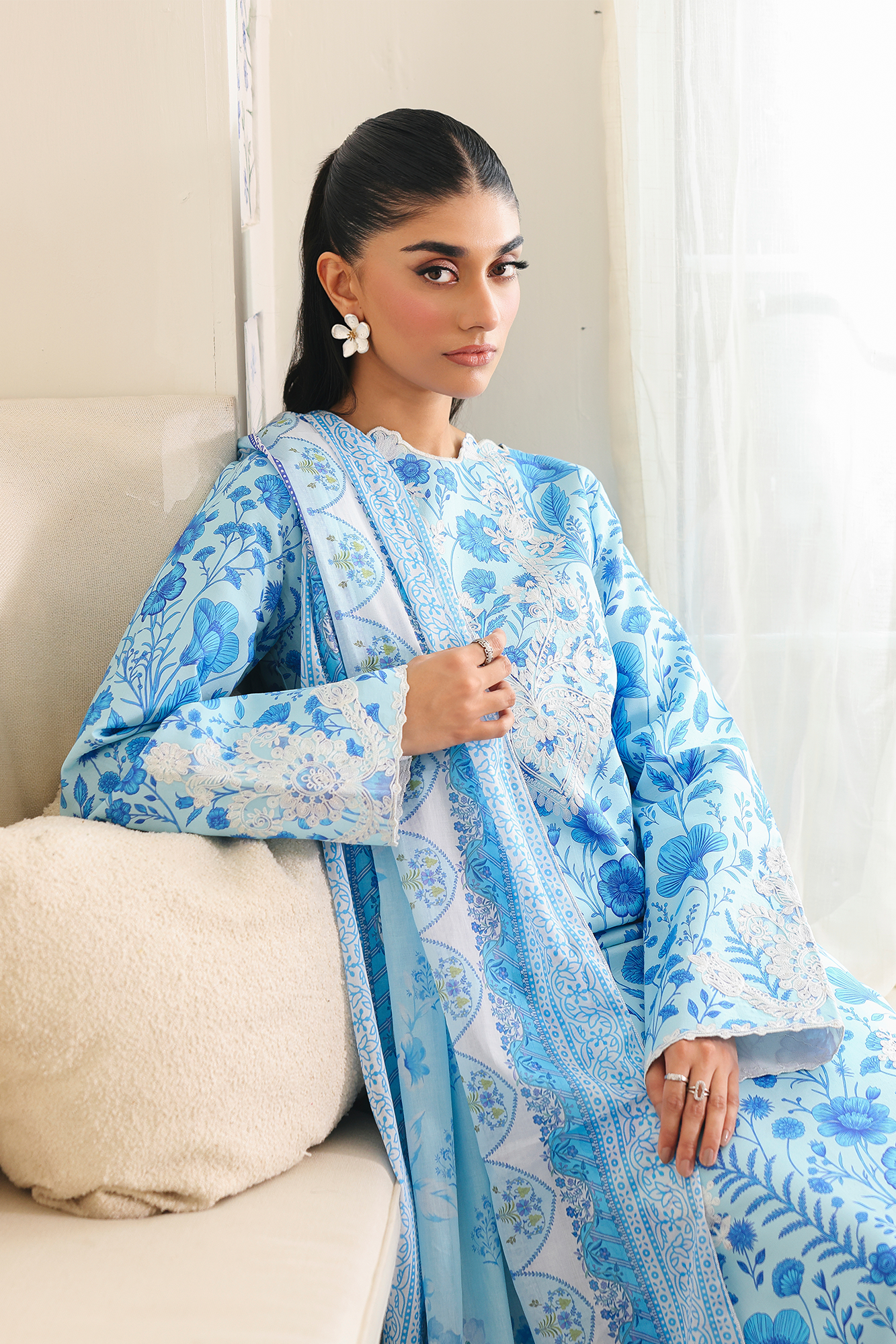 Nissa Floral Symphony 07